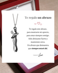 Collar Abrazo-Eterno® para mi Madre (con Nota especial y Caja de madera con luz)